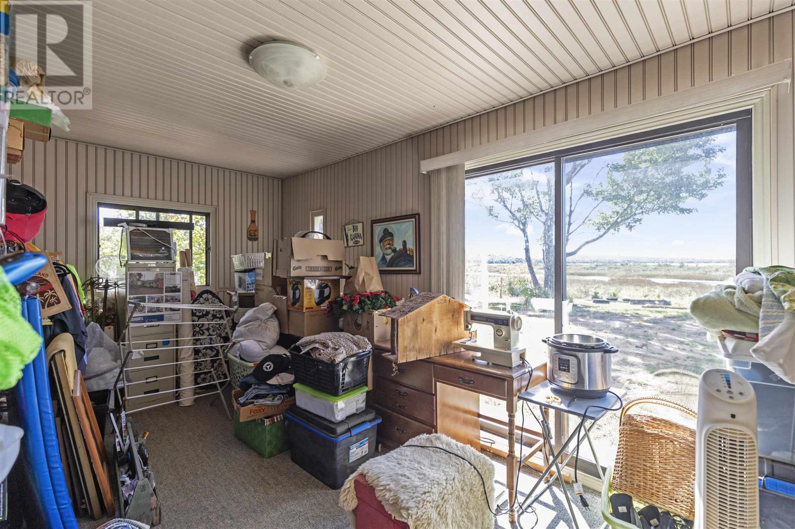 1966 Pineshores Rd, Goulais River, ON - Indoor