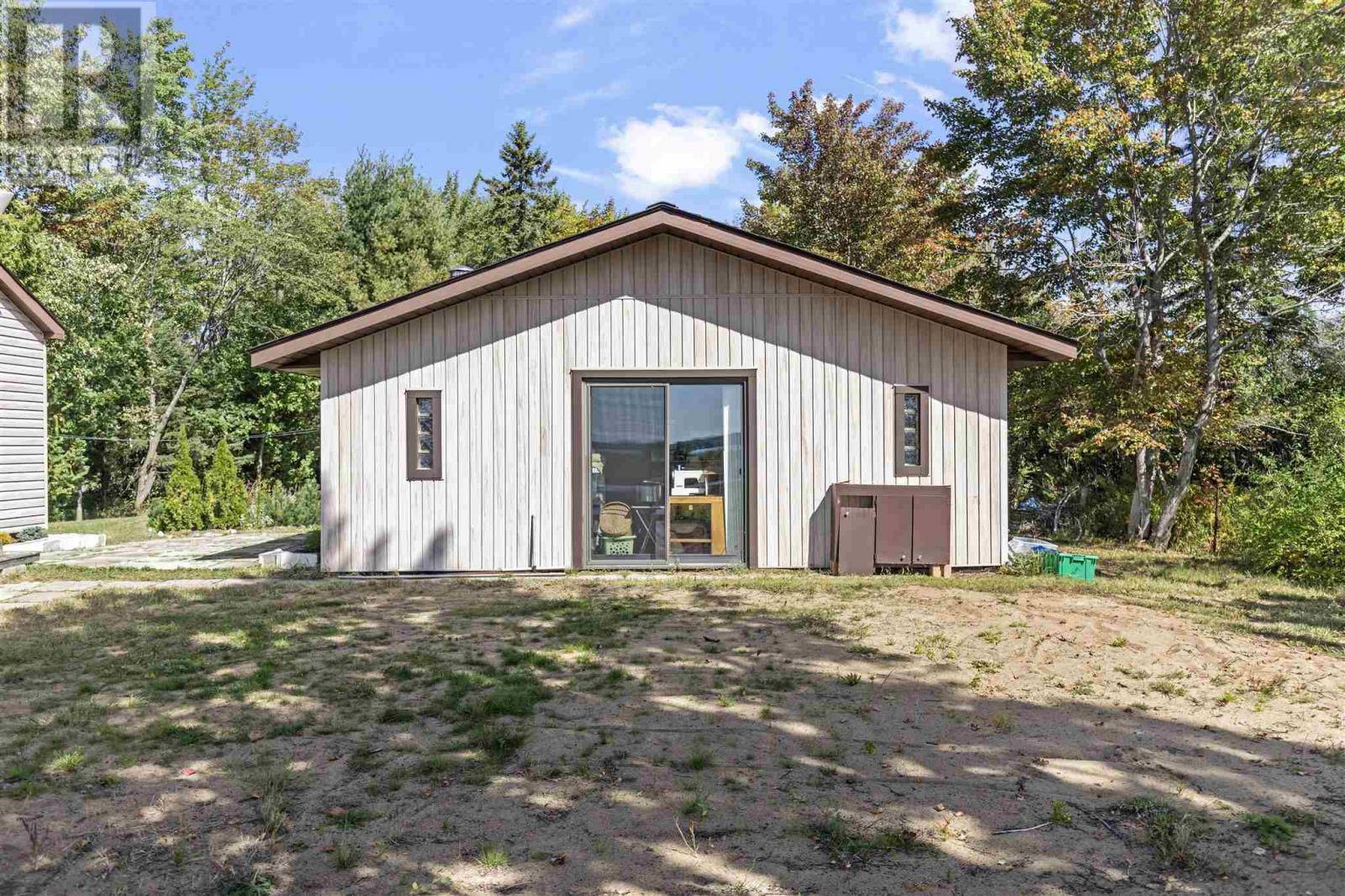 1966 Pineshores Rd, Goulais River, ON - Outdoor