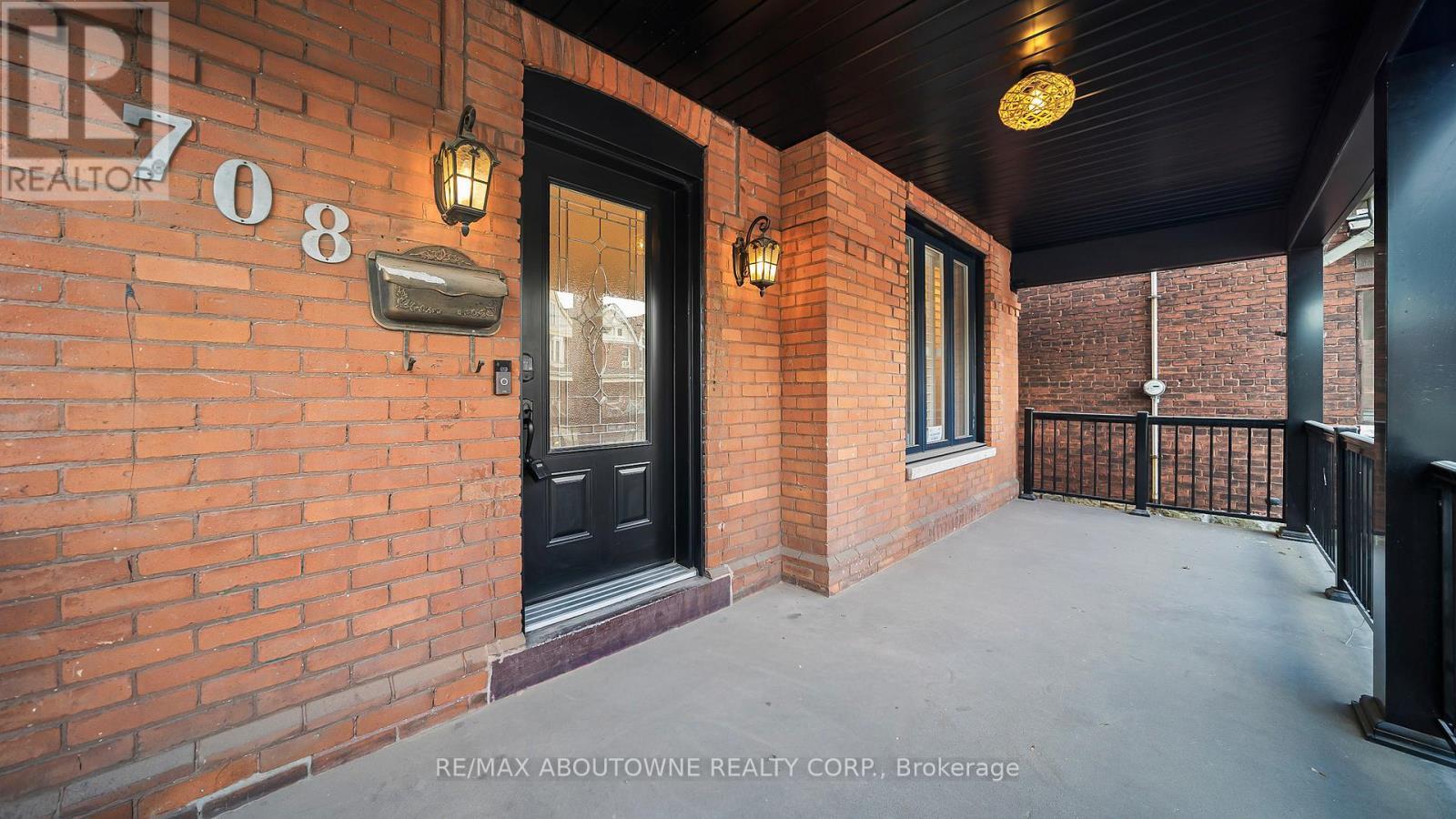 708 Wilson Street, Hamilton, ON - Outdoor With Exterior