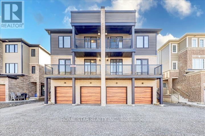 2 - 14 Pumpkin Cor Crescent, Barrie, ON - Outdoor With Balcony With Facade