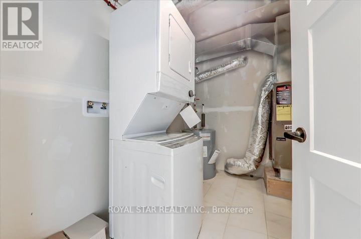 2 - 14 Pumpkin Cor Crescent, Barrie, ON - Indoor Photo Showing Laundry Room