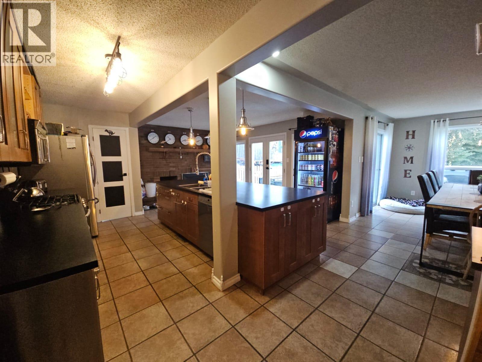 8 Sentinal Place, Tumbler Ridge, BC - Indoor