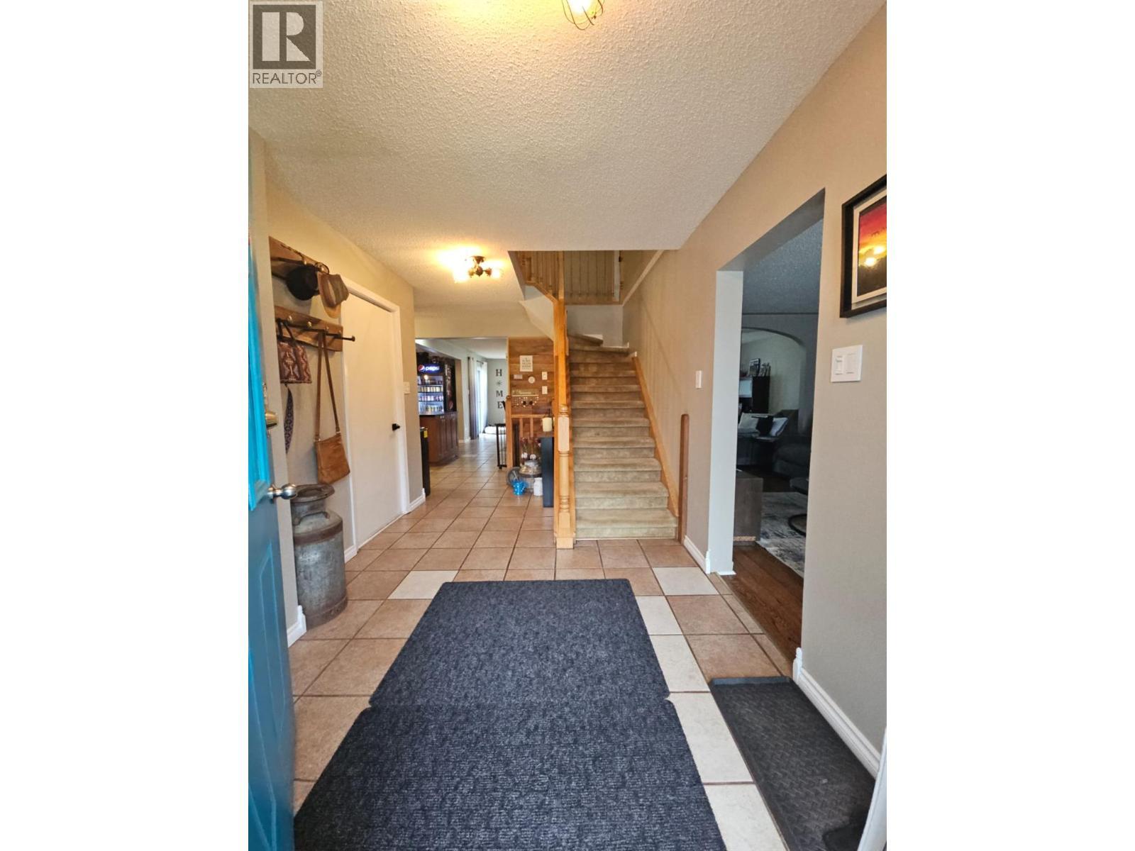 8 Sentinal Place, Tumbler Ridge, BC - Indoor Photo Showing Other Room