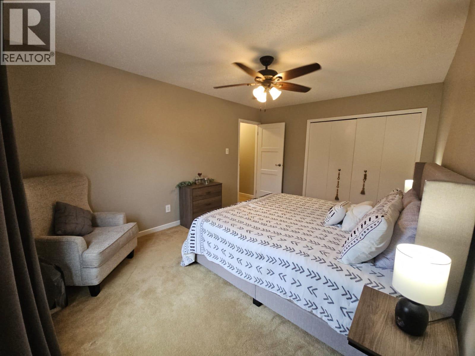 8 Sentinal Place, Tumbler Ridge, BC - Indoor Photo Showing Bedroom