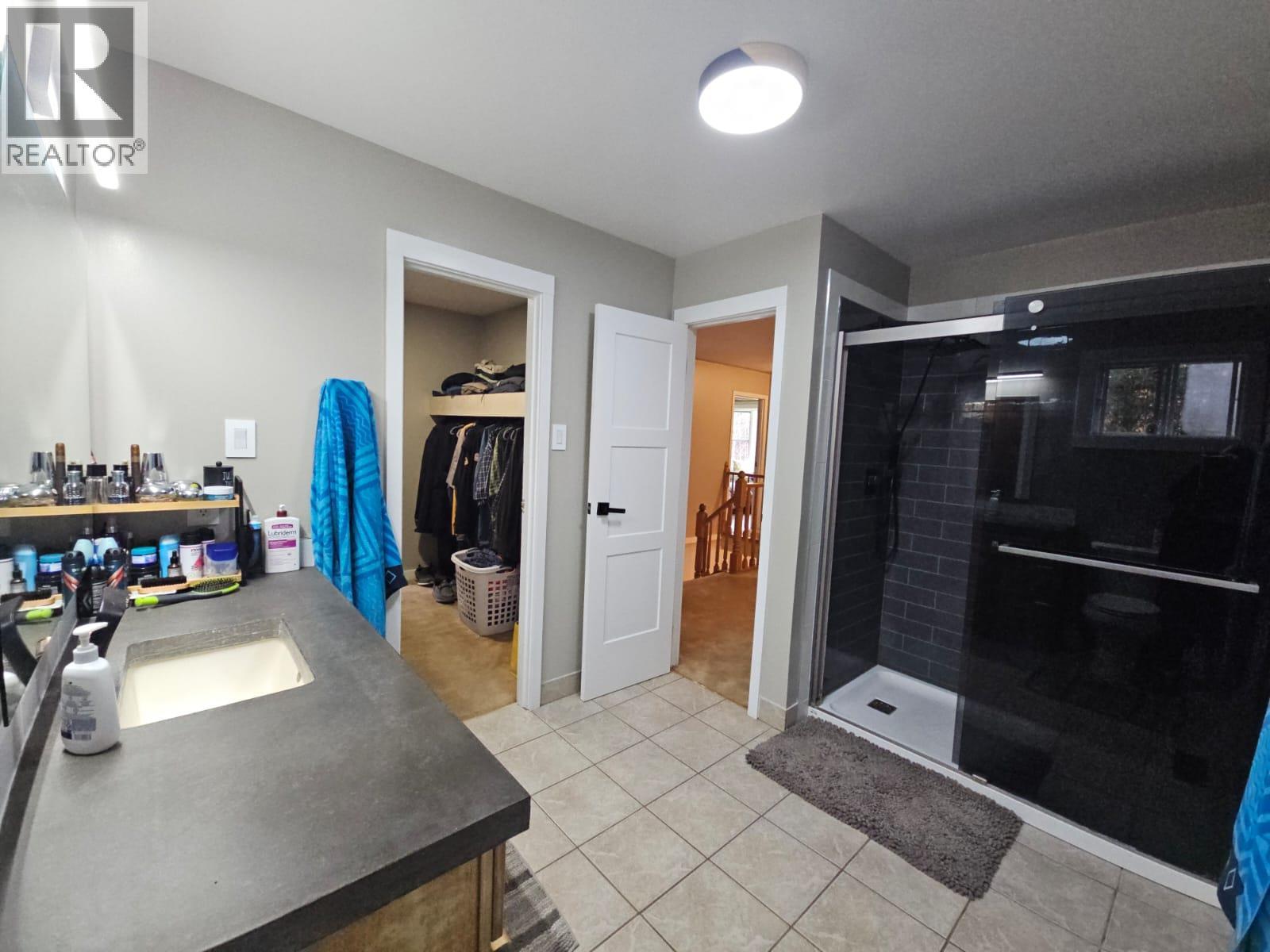 8 Sentinal Place, Tumbler Ridge, BC - Indoor