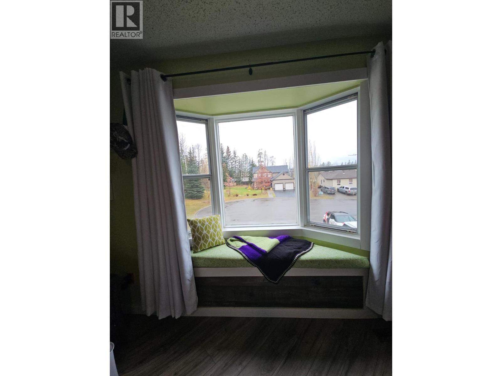 8 Sentinal Place, Tumbler Ridge, BC - Indoor Photo Showing Other Room