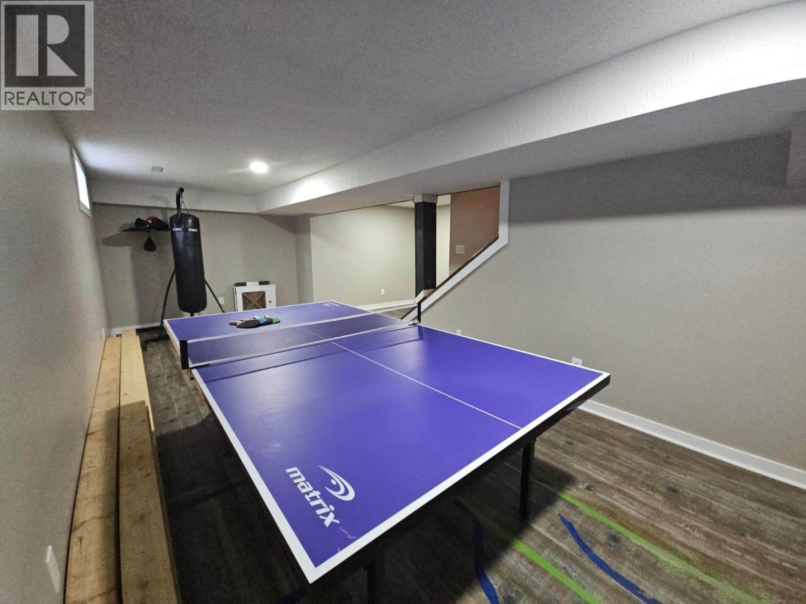 8 Sentinal Place, Tumbler Ridge, BC - Indoor Photo Showing Other Room