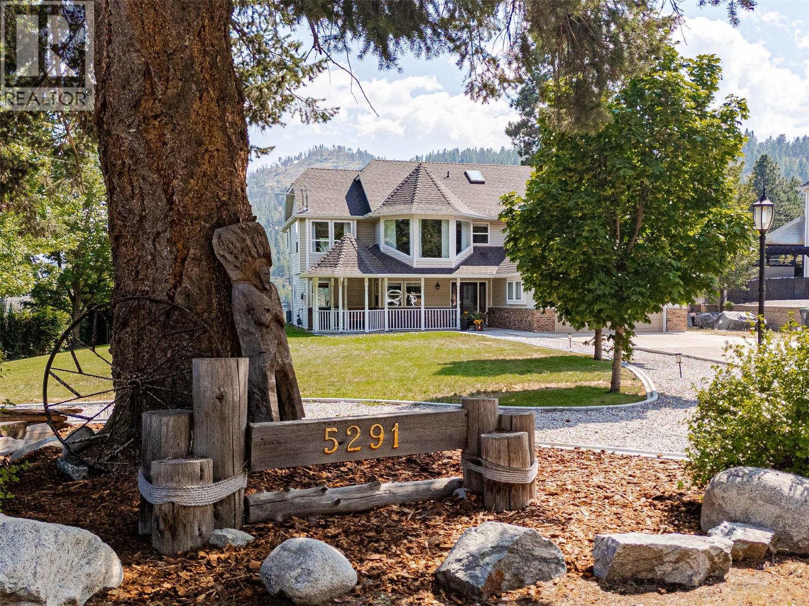 5291 Bradbury Street, Peachland, BC - Outdoor