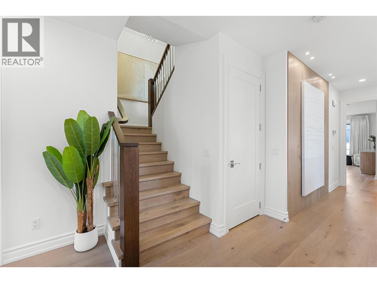 2368 Abbott Street Unit# 9, Kelowna, BC - Indoor Photo Showing Other Room