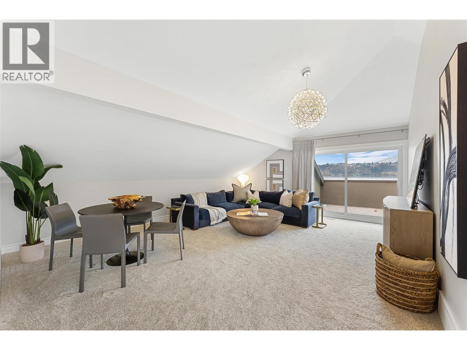 2368 Abbott Street Unit# 9, Kelowna, BC - Indoor