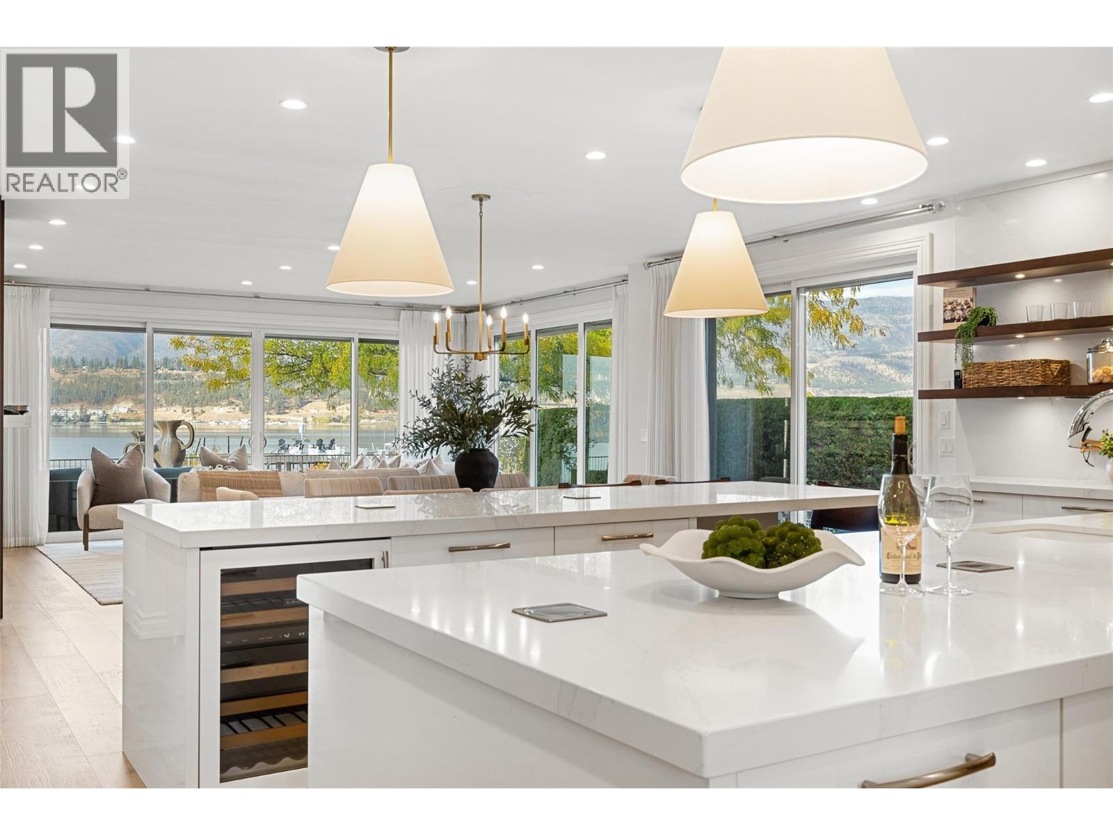 2368 Abbott Street Unit# 9, Kelowna, BC - Indoor