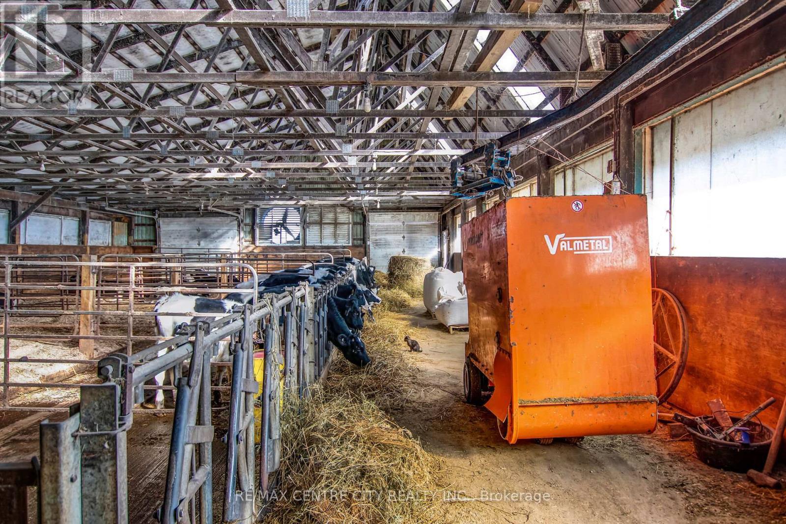 1048 Fifth Line, Selwyn, ON