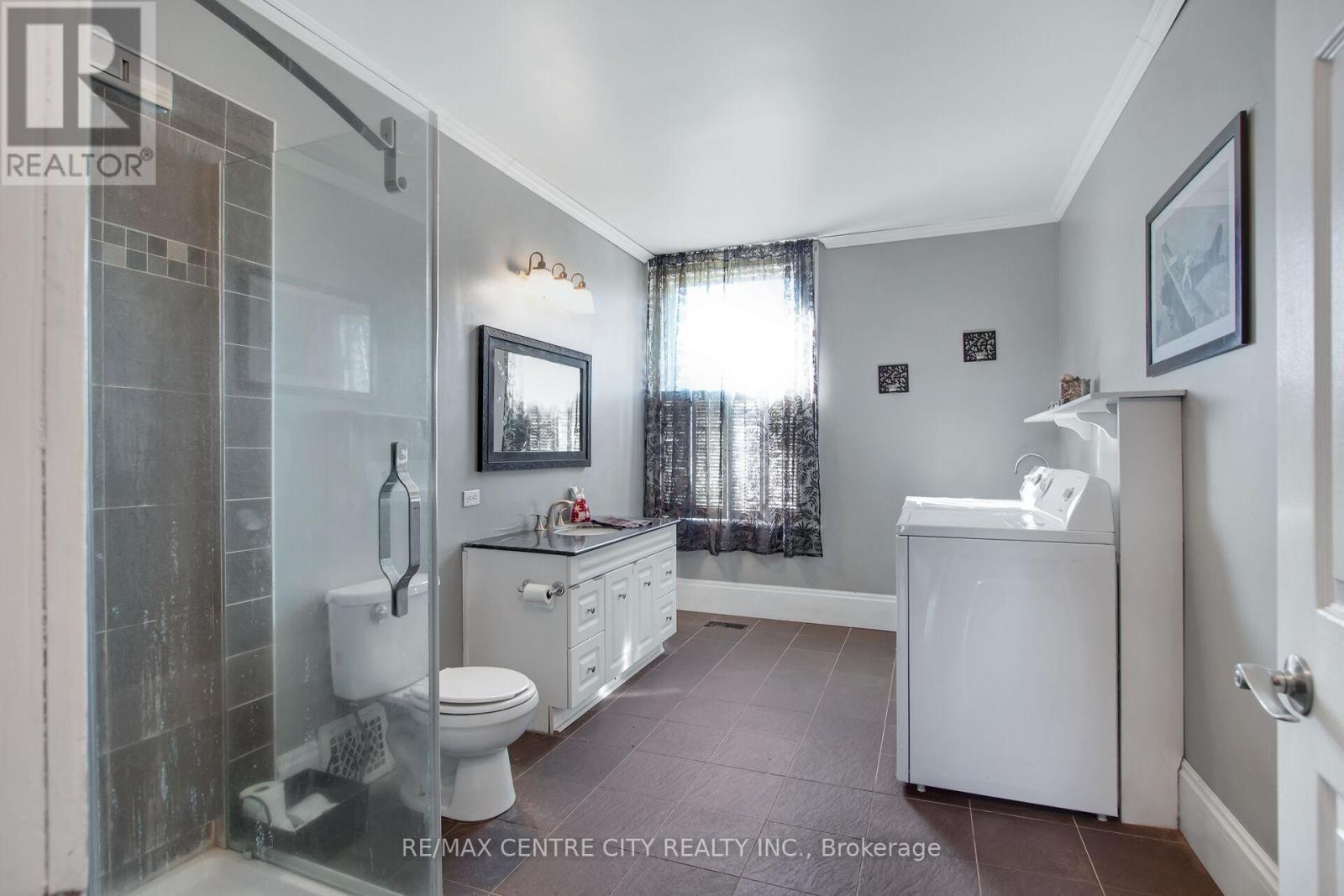 1048 Fifth Line, Selwyn, ON - Indoor