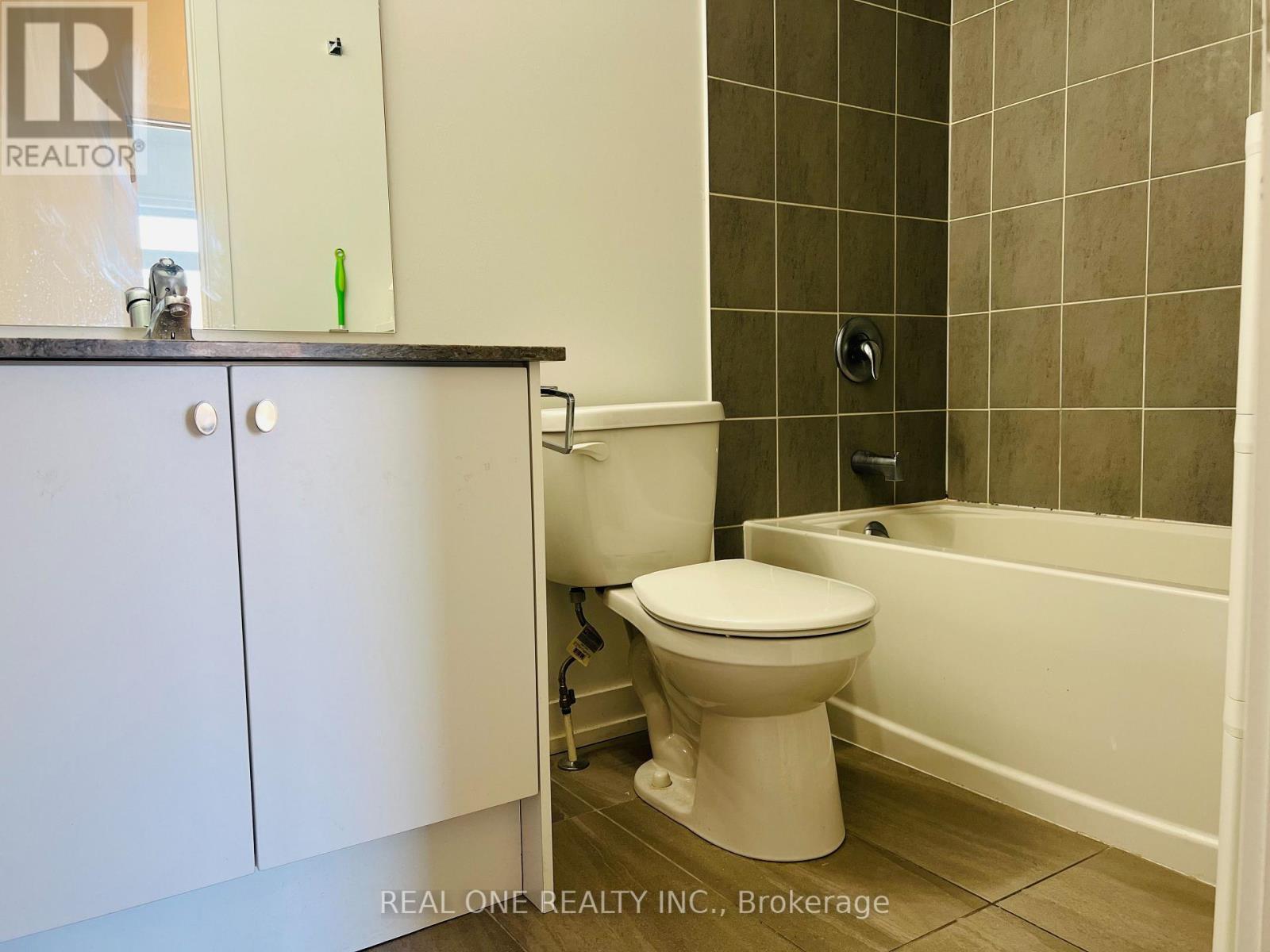 271 Dalhousie Street, Vaughan, ON - Indoor Photo Showing Bathroom