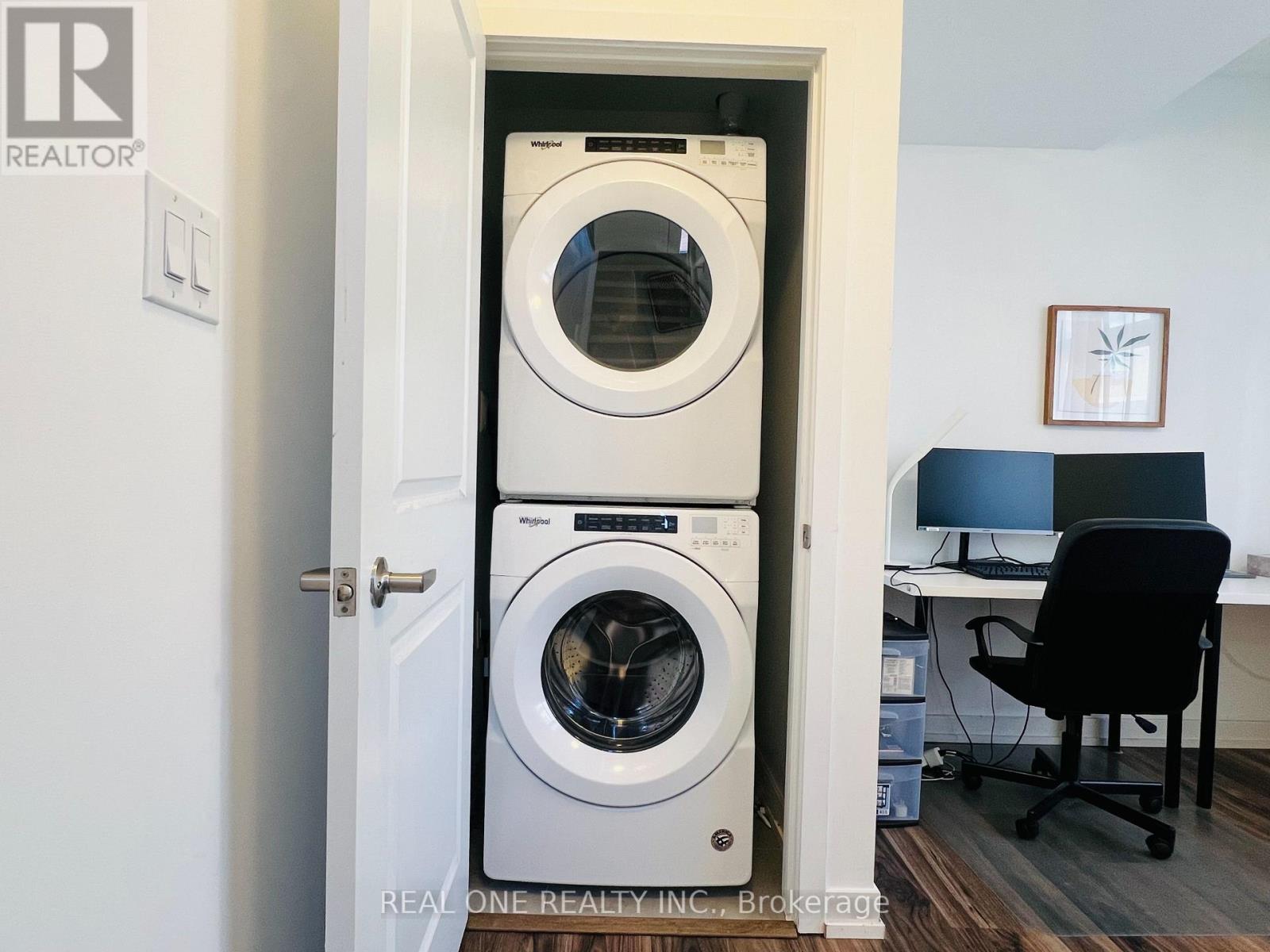 271 Dalhousie Street, Vaughan, ON - Indoor Photo Showing Laundry Room
