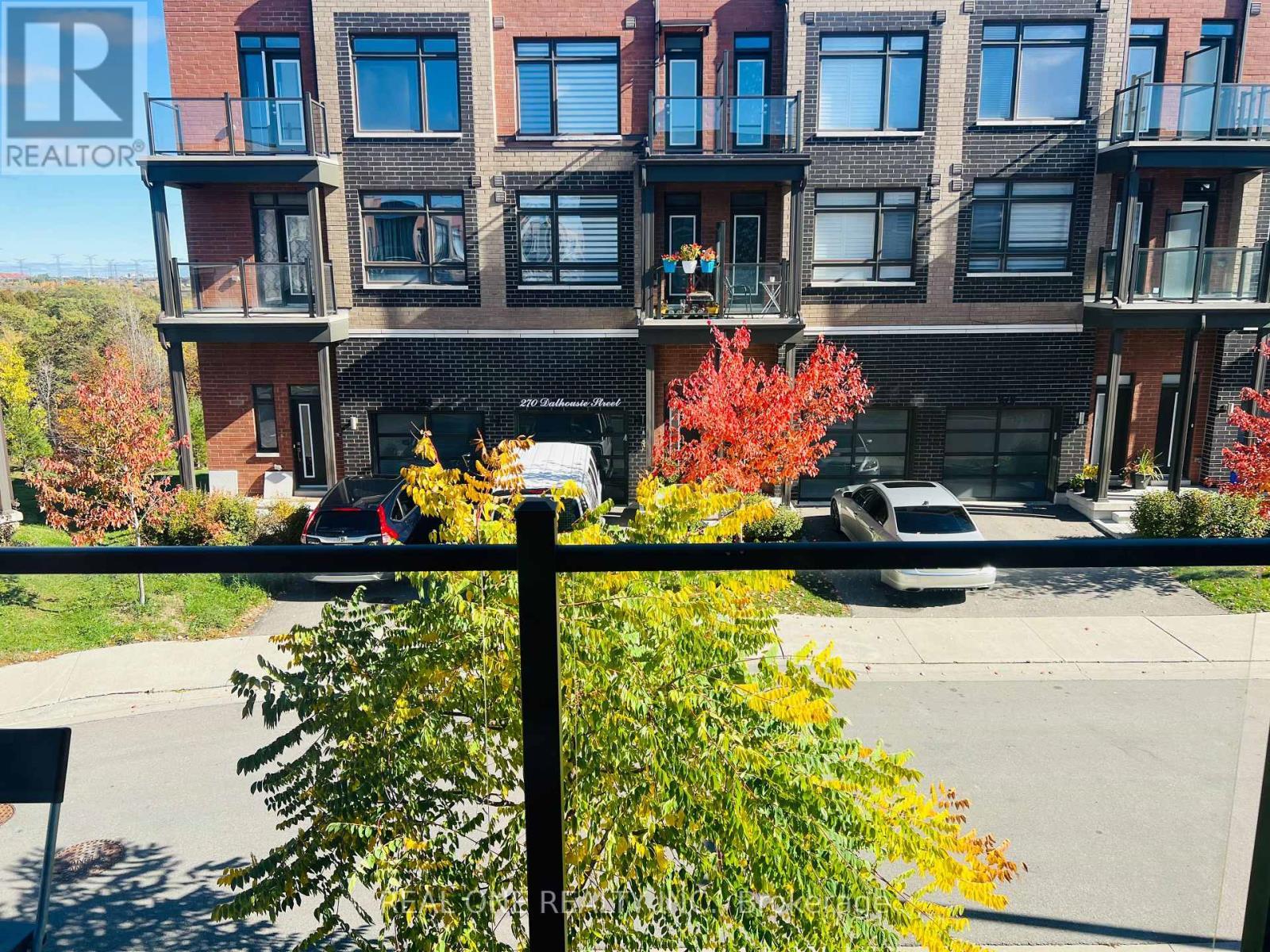 271 Dalhousie Street, Vaughan, ON - Outdoor With Balcony With Facade