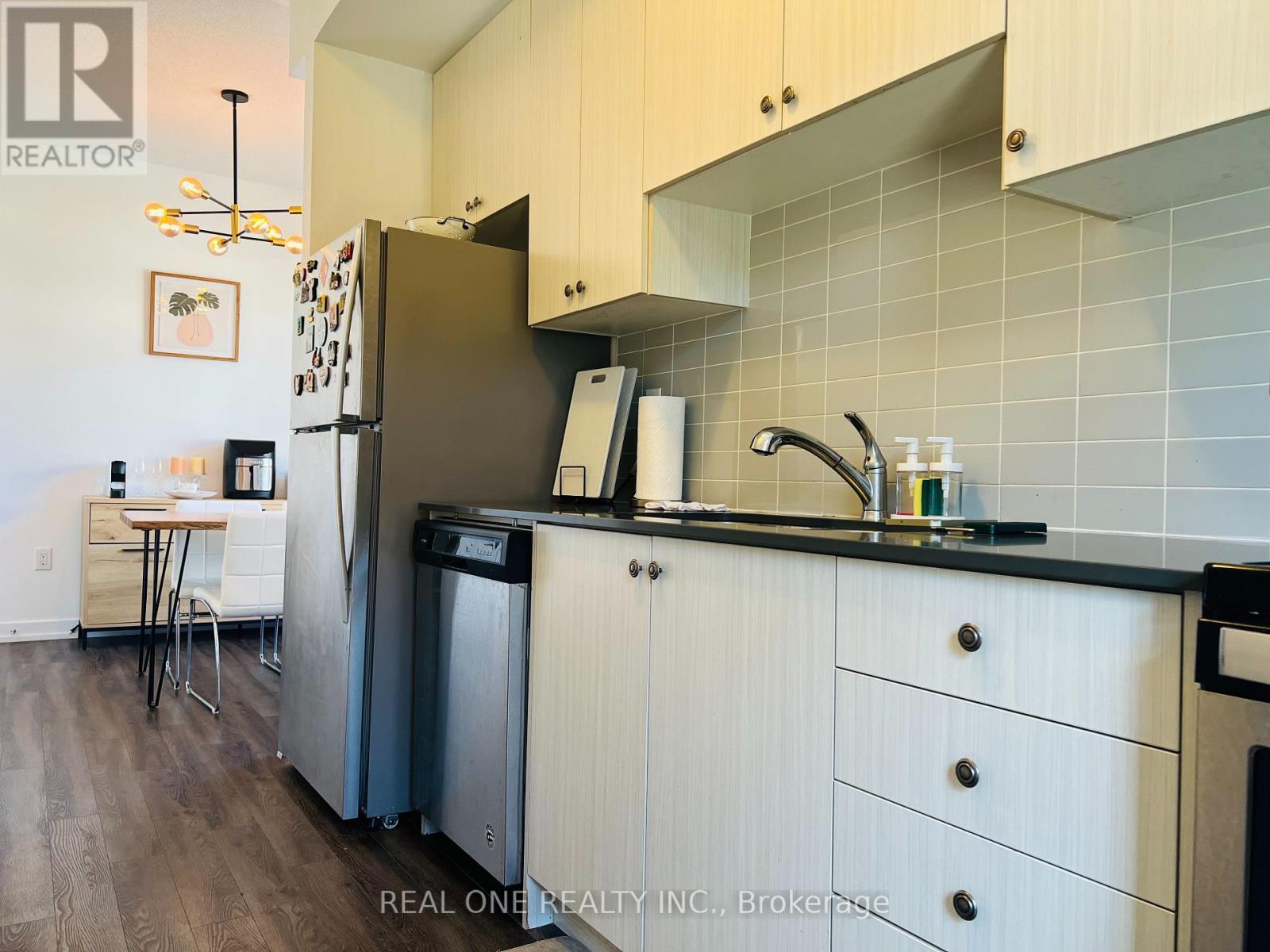 271 Dalhousie Street, Vaughan, ON - Indoor Photo Showing Kitchen
