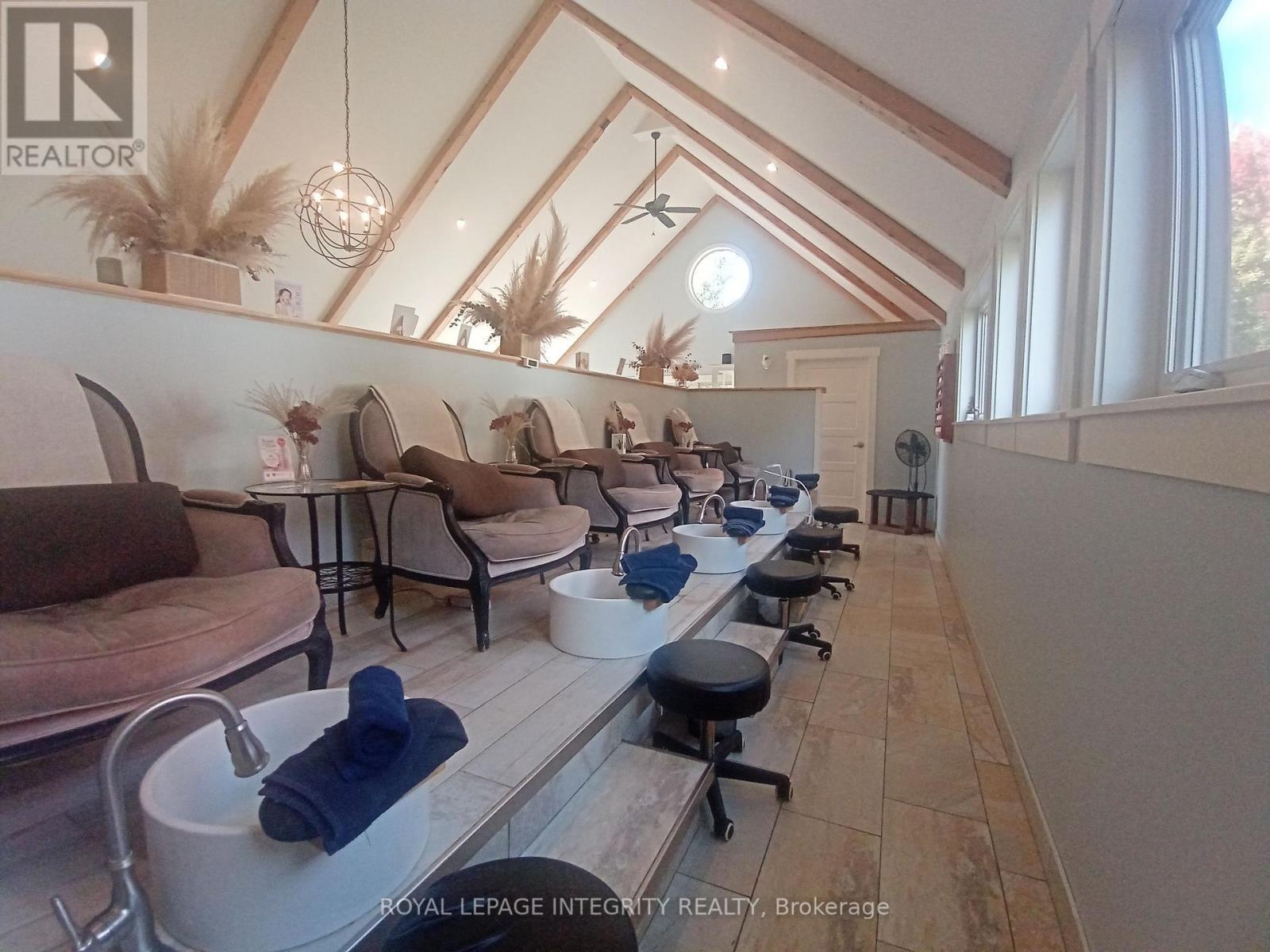 1980 Phelan Road W, Ottawa, ON