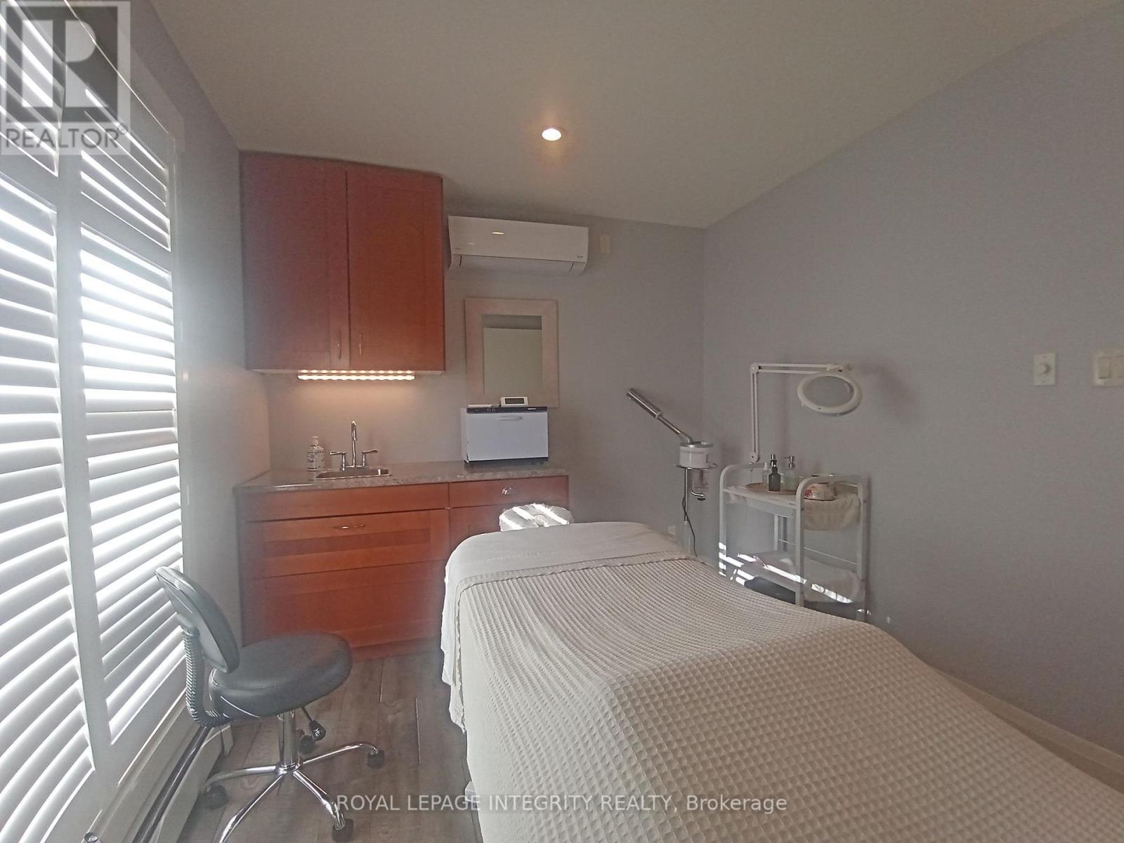 1980 Phelan Road W, Ottawa, ON