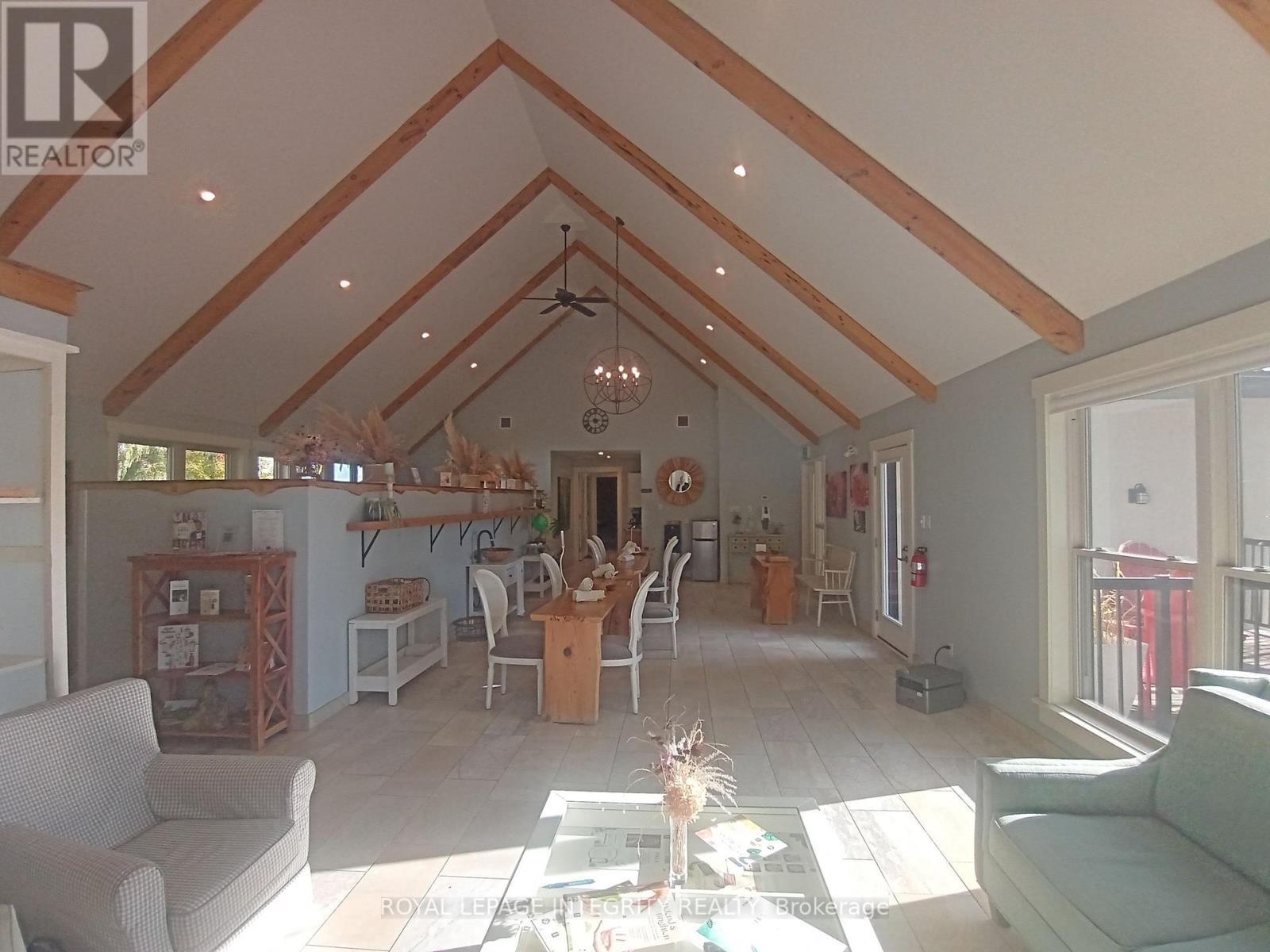 1980 Phelan Road W, Ottawa, ON