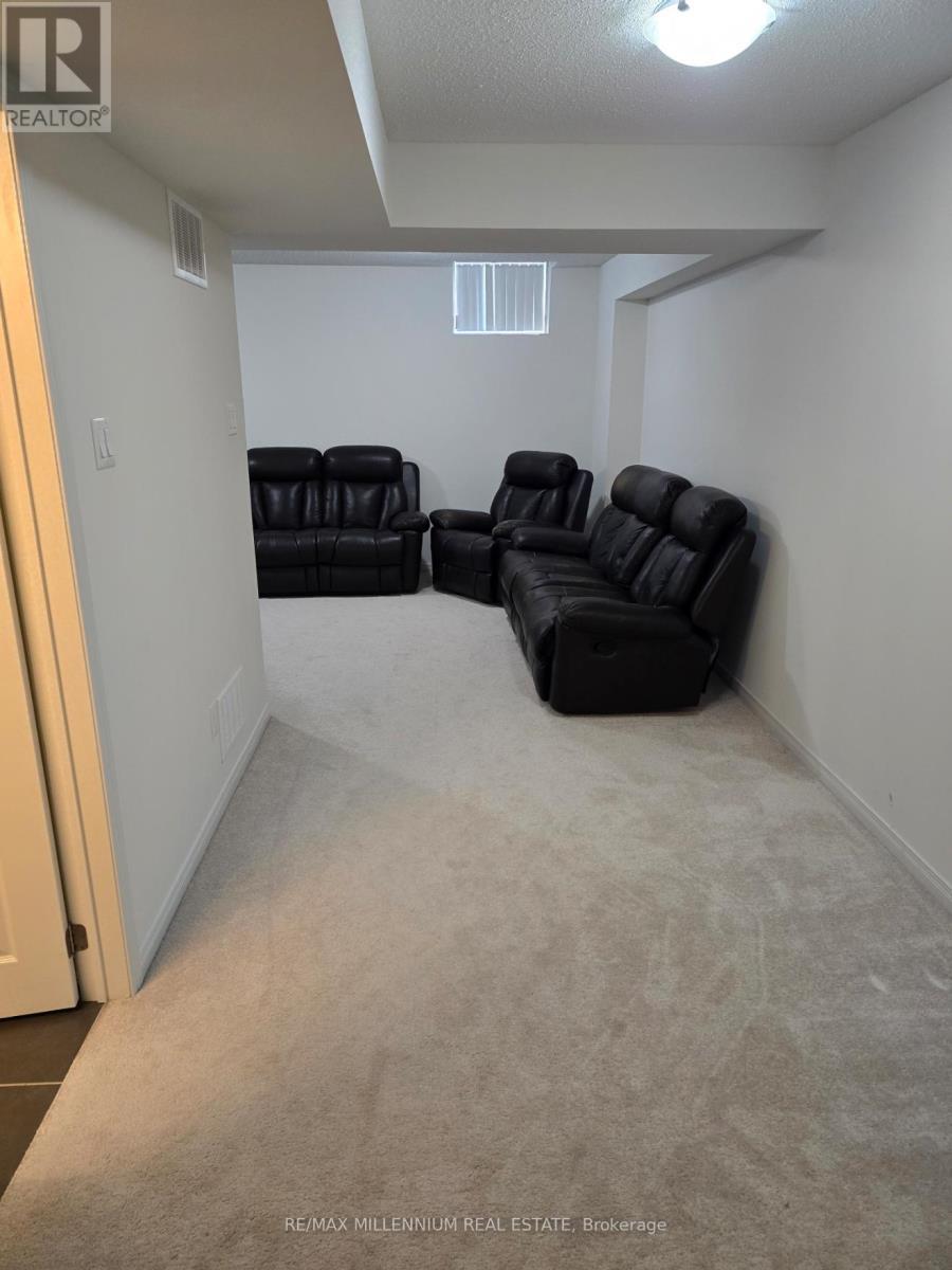 92 Honeyview Trail, Brampton, ON - Indoor