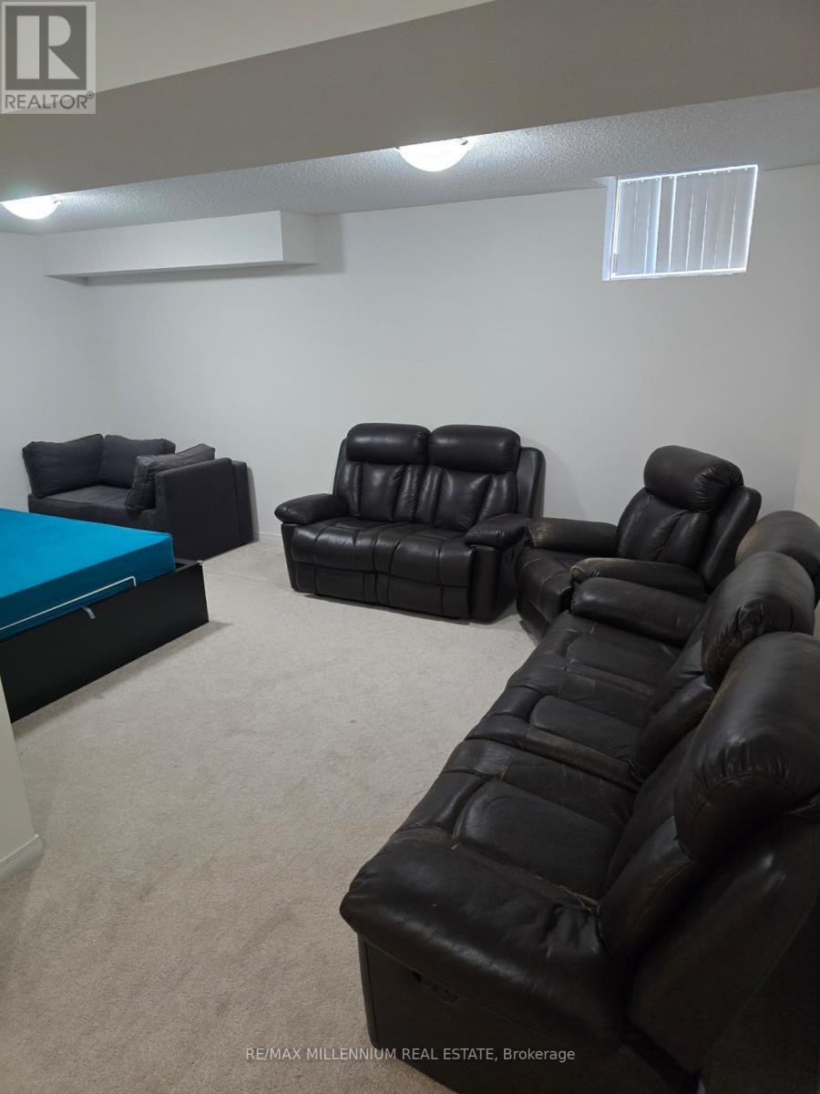 92 Honeyview Trail, Brampton, ON - Indoor