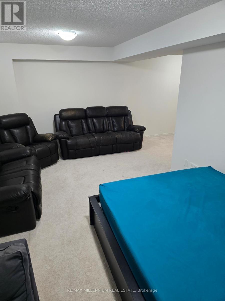 92 Honeyview Trail, Brampton, ON - Indoor