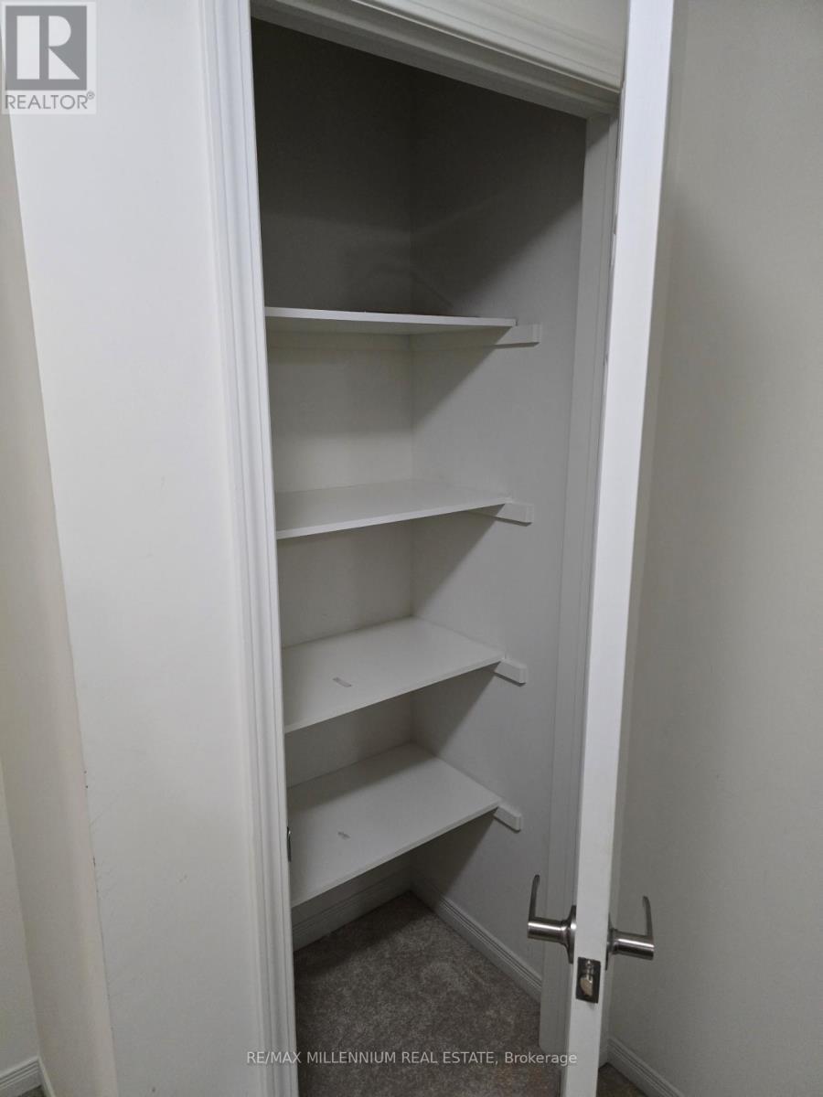 92 Honeyview Trail, Brampton, ON - Indoor