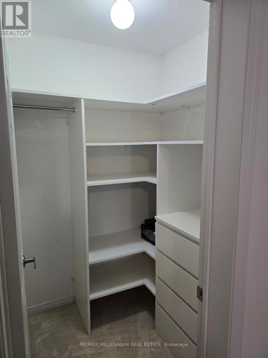 92 Honeyview Trail, Brampton, ON - Indoor With Storage