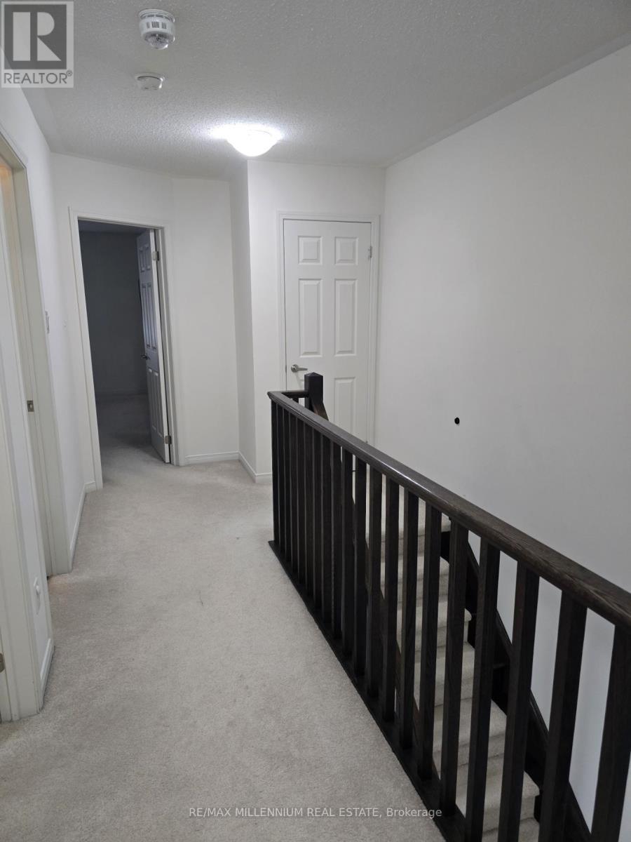 92 Honeyview Trail, Brampton, ON - Indoor Photo Showing Other Room