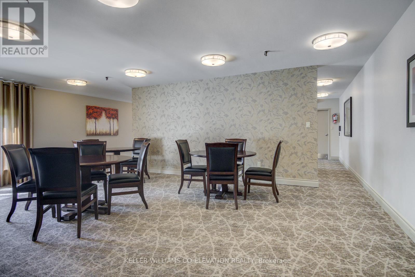 Celebrate Those Special Moments - 1306 - 260 Scarlett Road, Toronto, ON - Indoor Photo Showing Dining Room