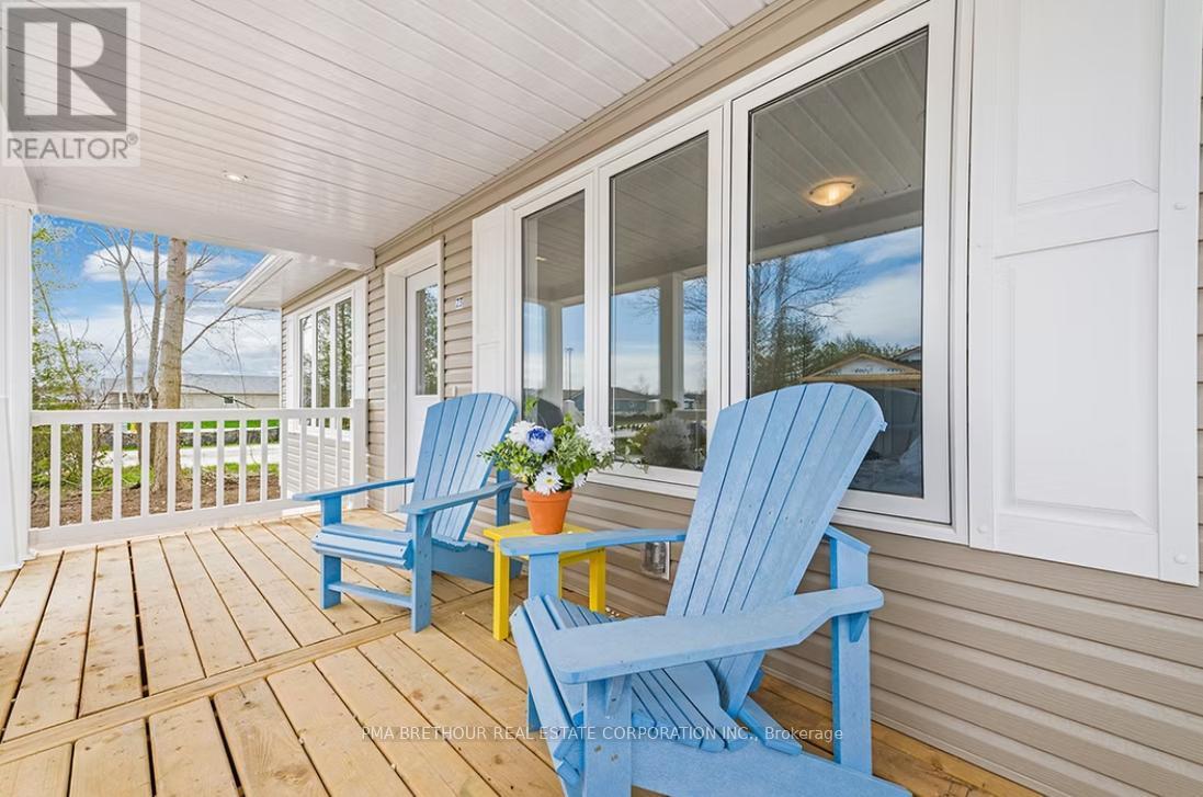 21 Bluffs View Boulevard, Ashfield-Colborne-Wawanosh, ON - Outdoor With Deck Patio Veranda With Exterior