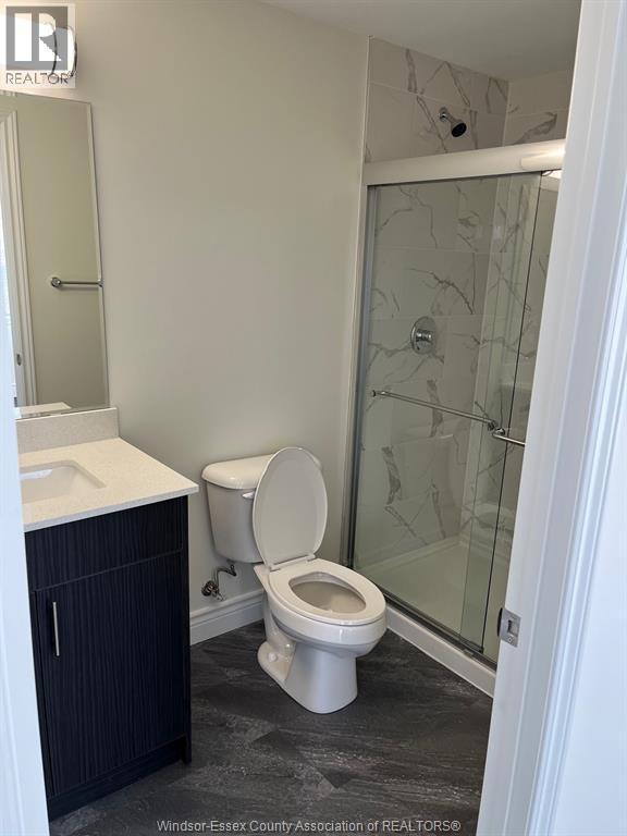 1489 Banwell Road Unit# 427, Windsor, ON - Indoor Photo Showing Bathroom