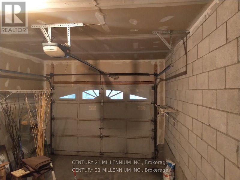 79 Castillian Drive, Vaughan, ON - Indoor Photo Showing Garage