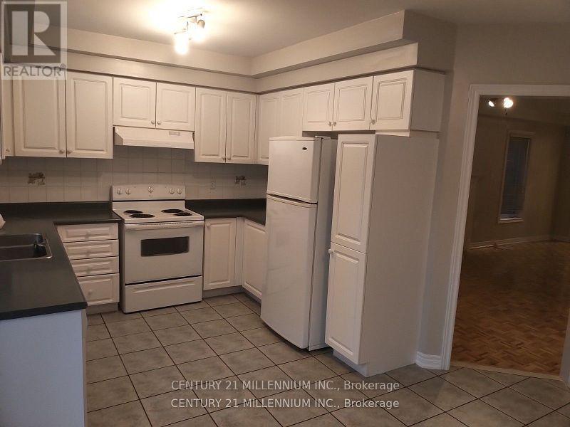79 Castillian Drive, Vaughan, ON - Indoor Photo Showing Kitchen