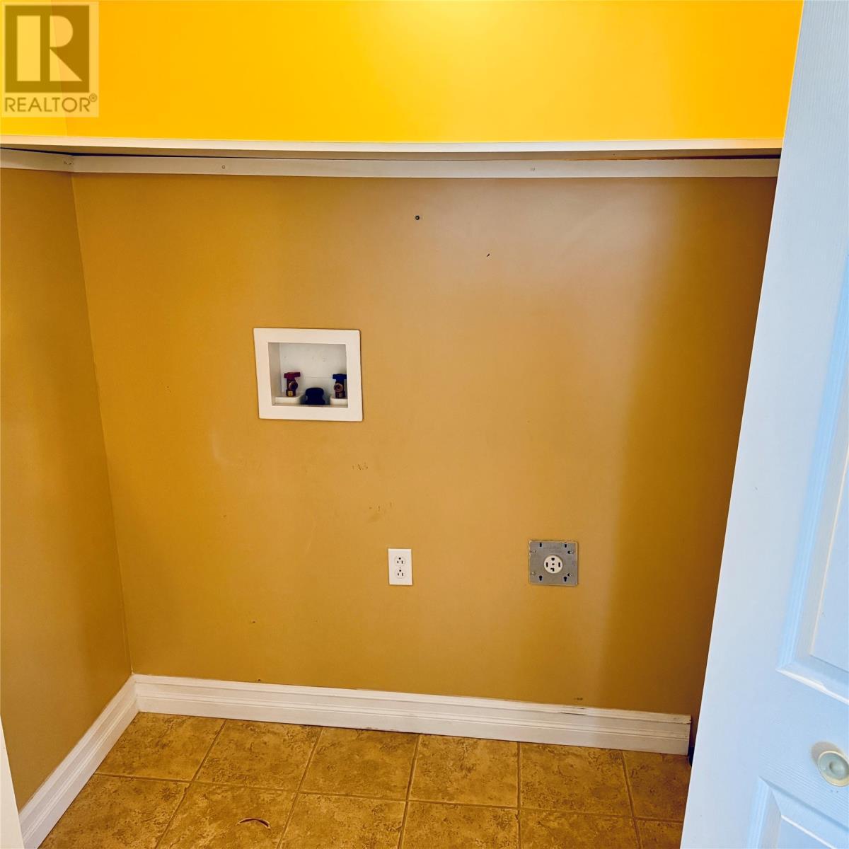 4 Scout Road, Botwood, NL - Indoor Photo Showing Other Room