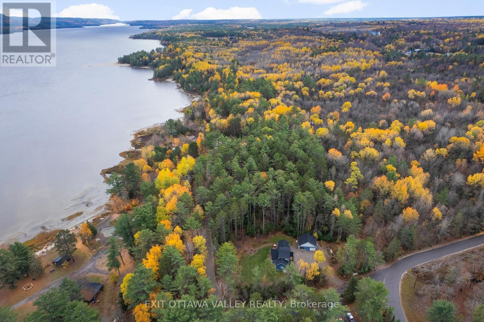 Part 15 Moores Road, Deep River, ON