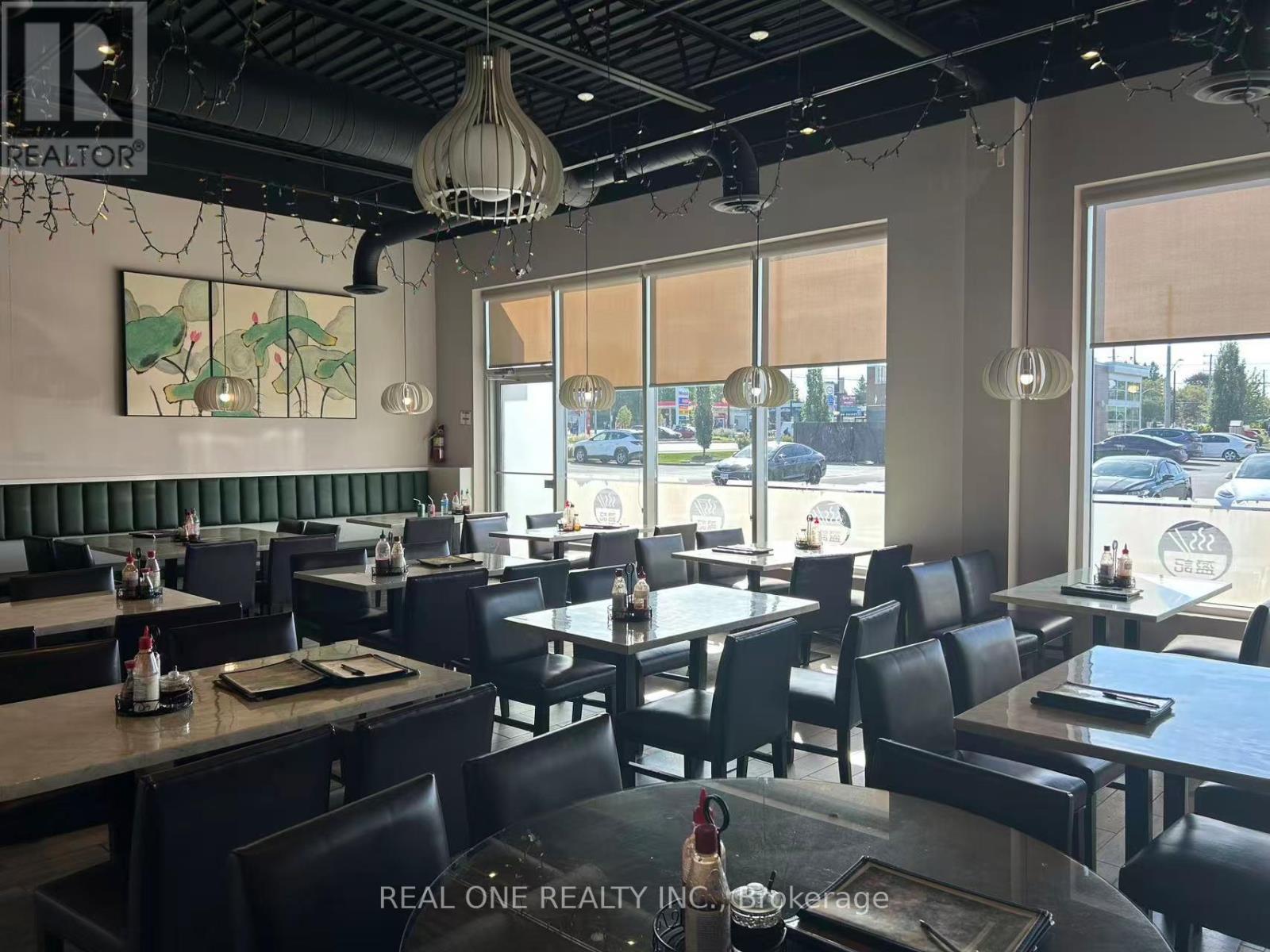 13-14 - 8279 Lundys Lane, Niagara Falls, ON