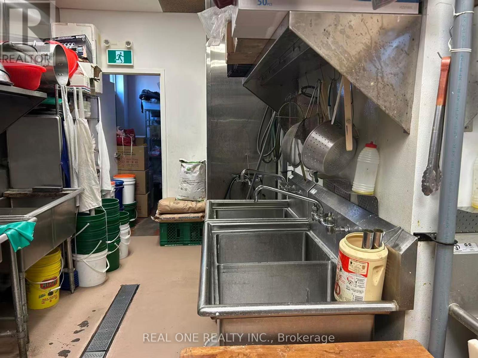 13-14 - 8279 Lundys Lane, Niagara Falls, ON