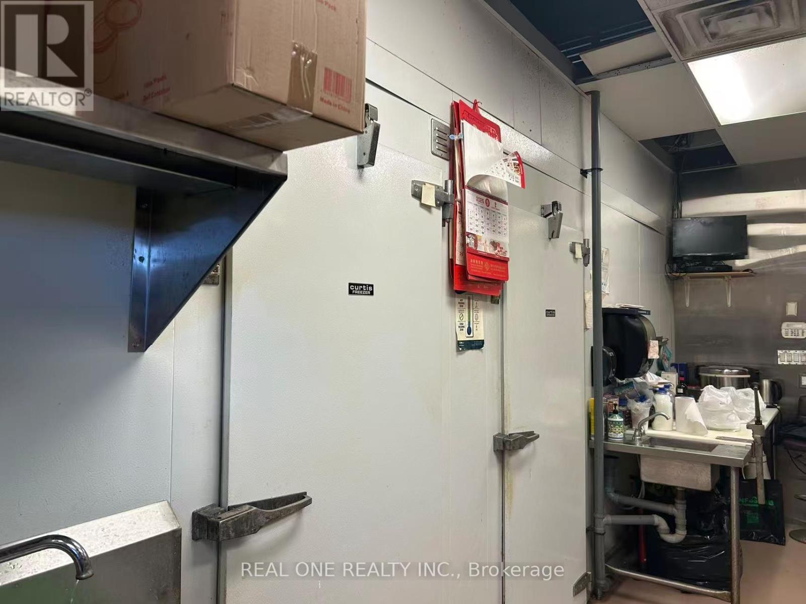 13-14 - 8279 Lundys Lane, Niagara Falls, ON