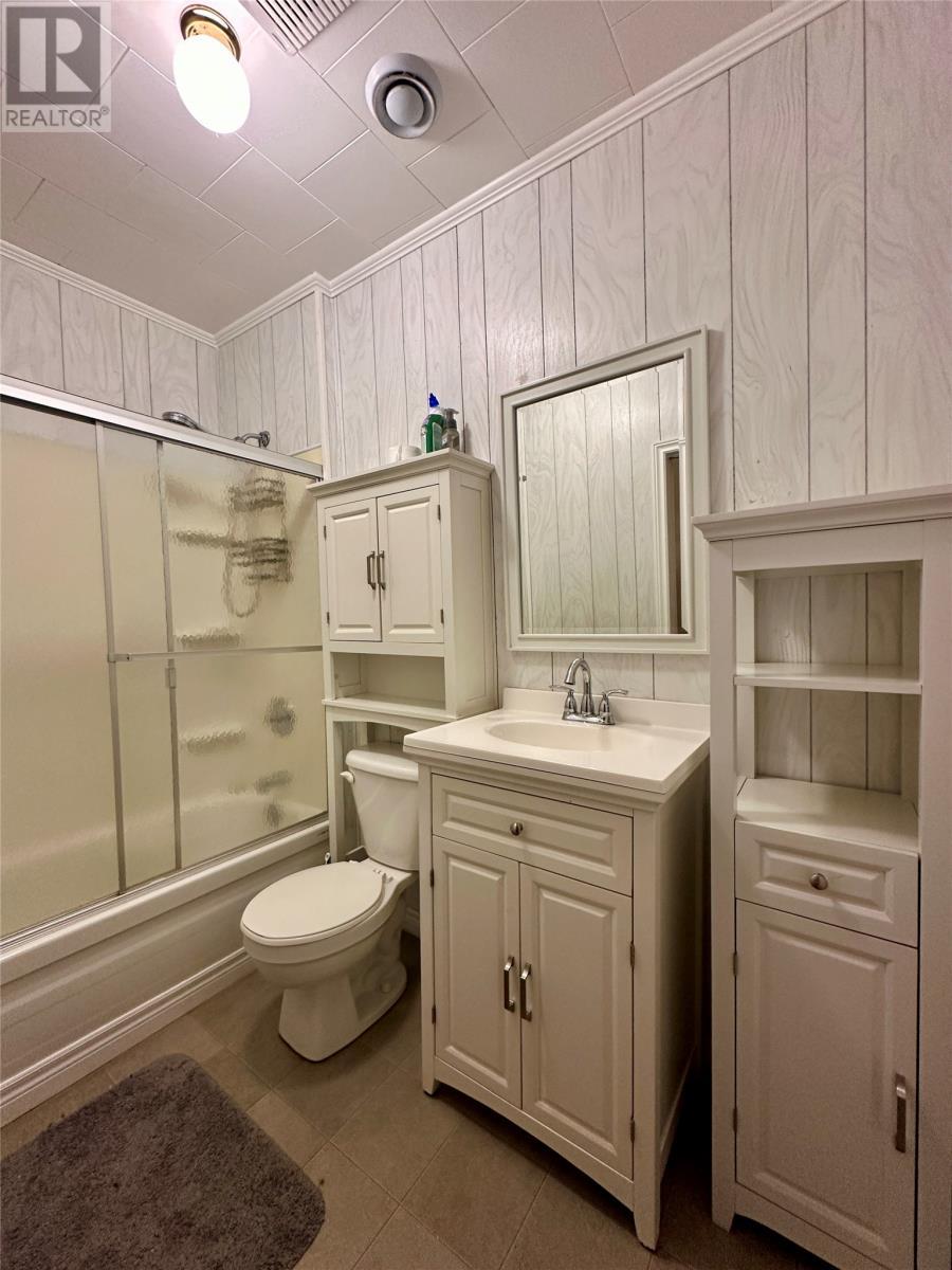 4-6 Mudd Lane Road, Port Aux Bras, NL - Indoor Photo Showing Bathroom