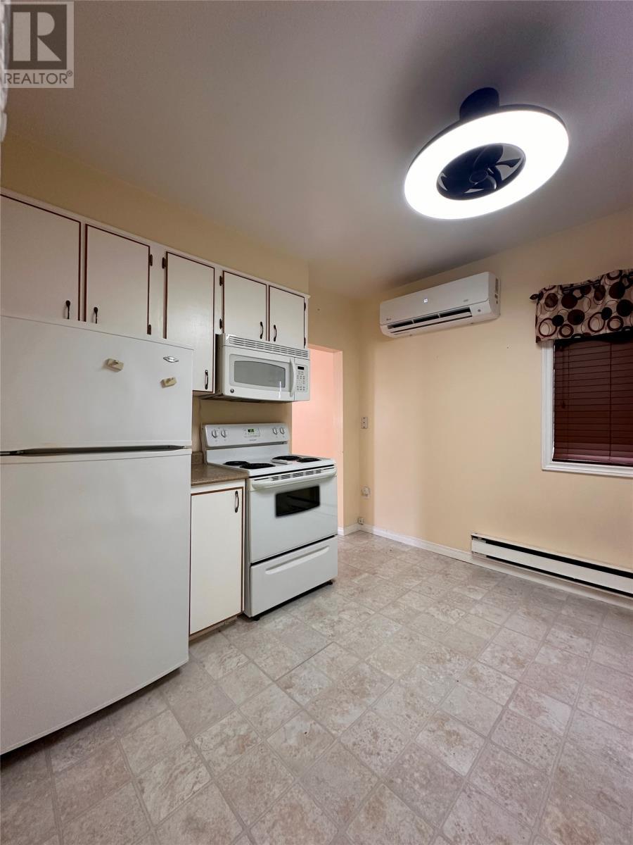 4-6 Mudd Lane Road, Port Aux Bras, NL - Indoor Photo Showing Kitchen