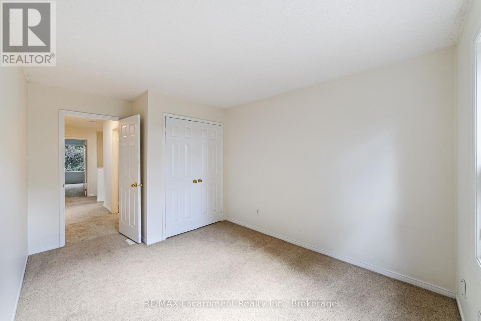 5 - 2065 Sixth Line, Oakville (Ro River Oaks), ON - Indoor Photo Showing Other Room