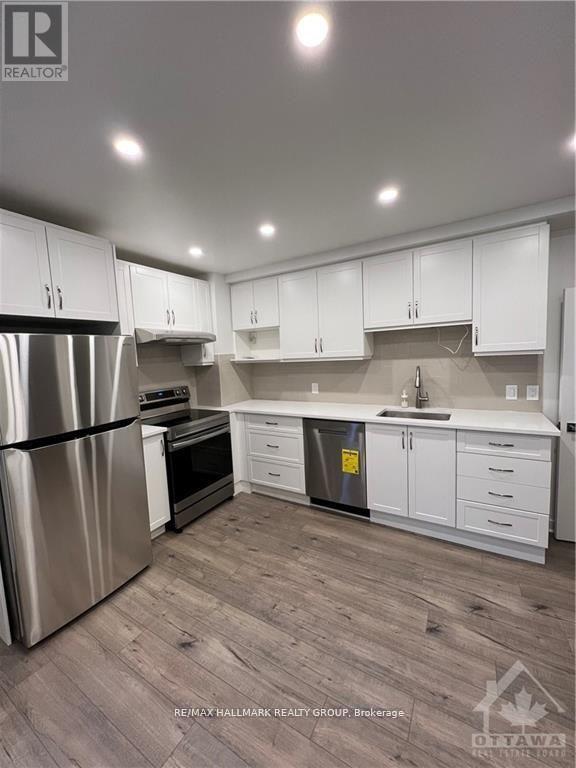 375 Lyon Street N, Ottawa, ON - Indoor Photo Showing Kitchen