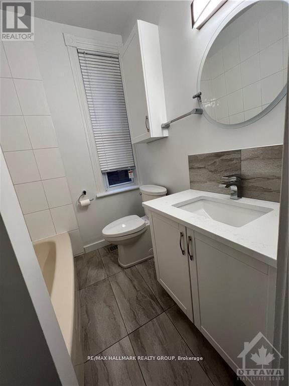 375 Lyon Street N, Ottawa, ON - Indoor Photo Showing Bathroom