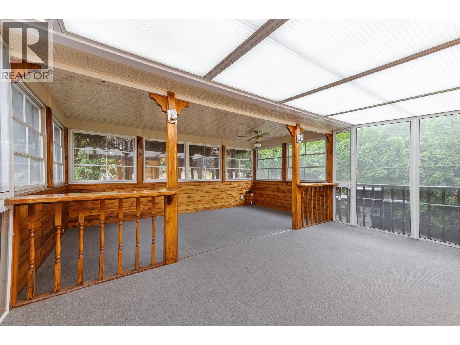 1660 Sonora Drive, Kelowna, BC - Outdoor With Exterior