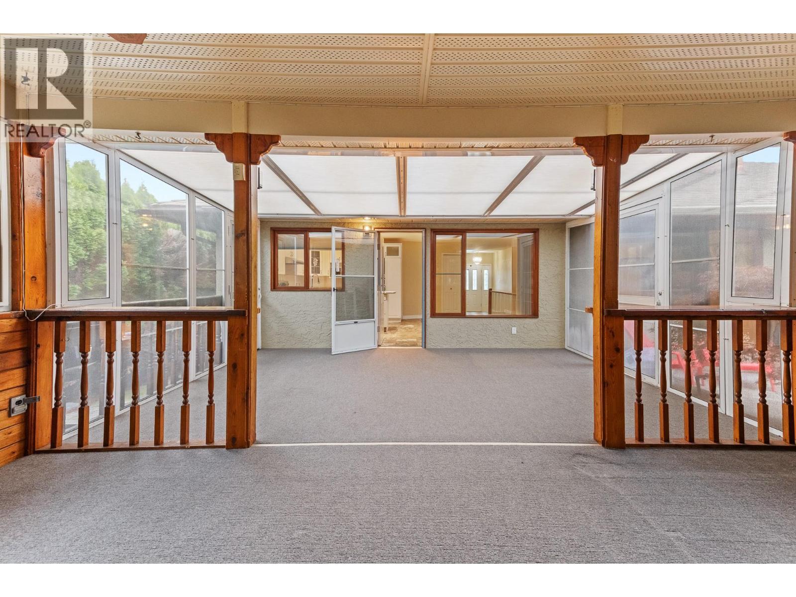 1660 Sonora Drive, Kelowna, BC - Indoor Photo Showing Other Room