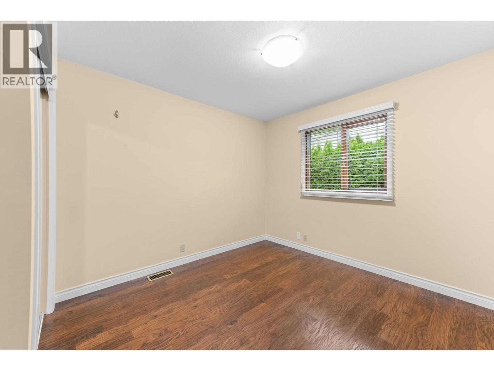 1660 Sonora Drive, Kelowna, BC - Indoor Photo Showing Other Room