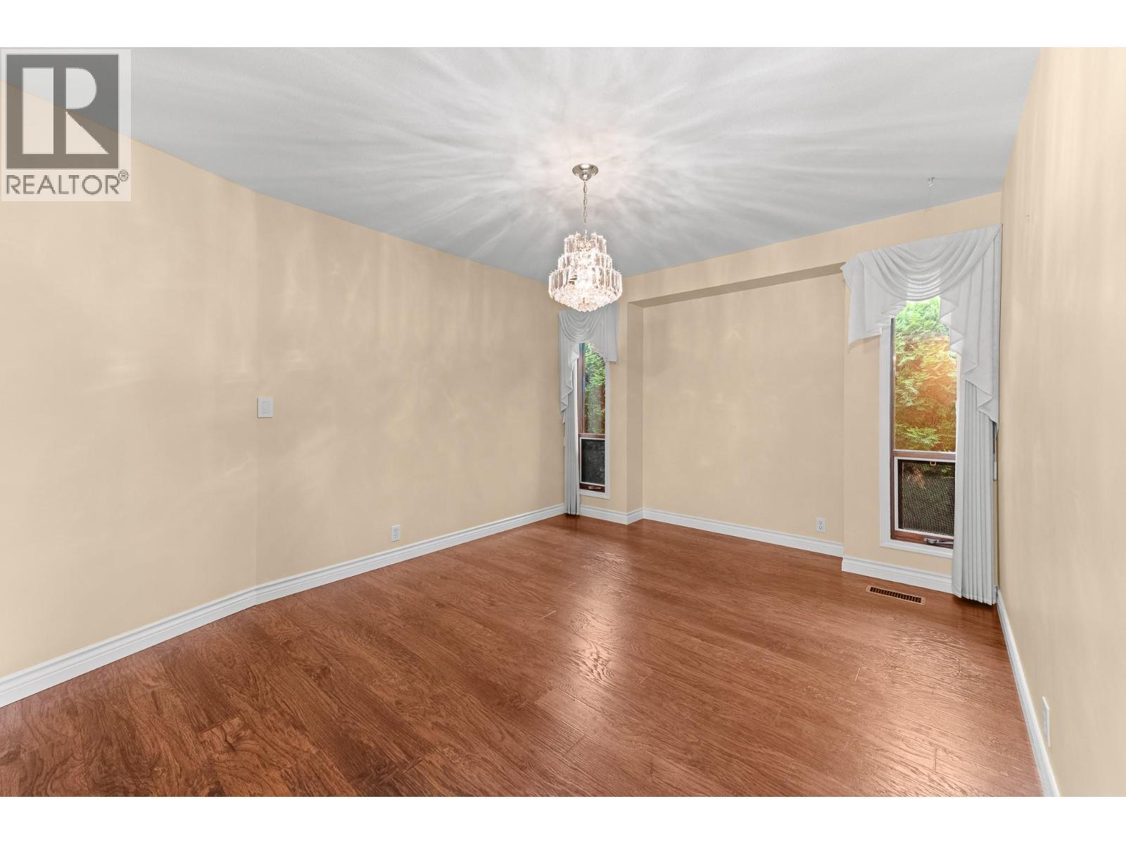 1660 Sonora Drive, Kelowna, BC - Indoor Photo Showing Other Room