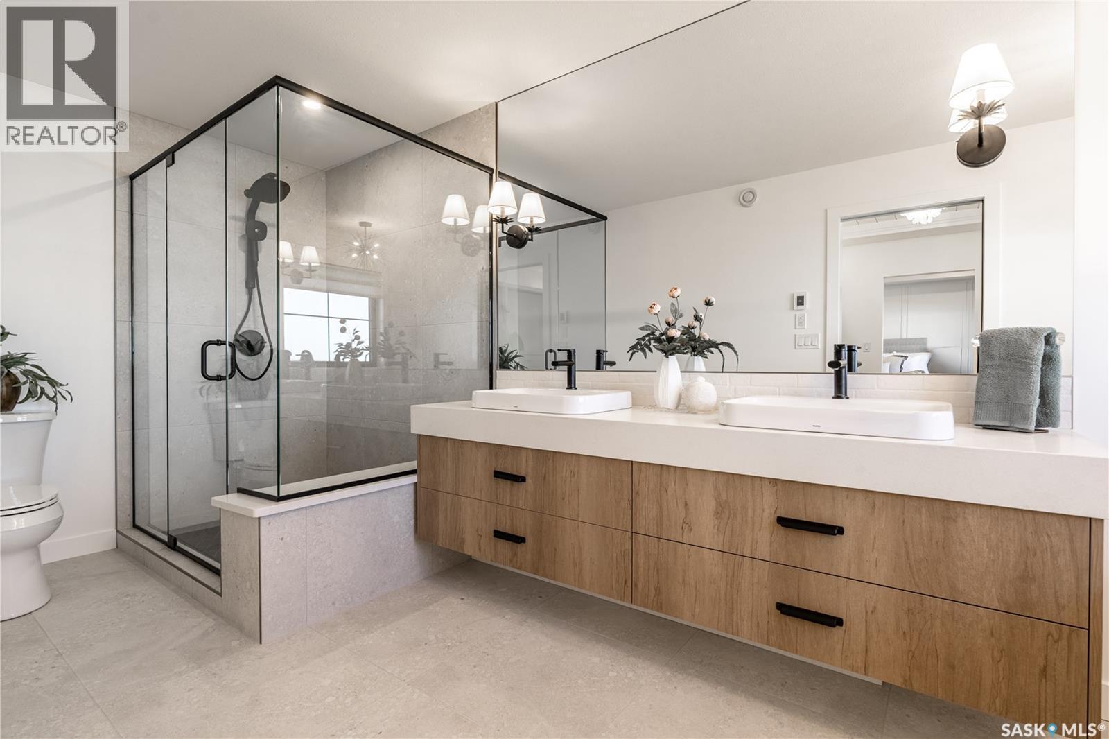 415 Sharma Crescent, Saskatoon, SK - Indoor Photo Showing Bathroom